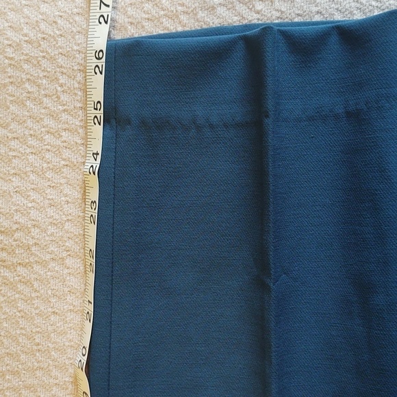 Talbot Women's Pants with ruffle on front pockets - Picture 7 of 9
